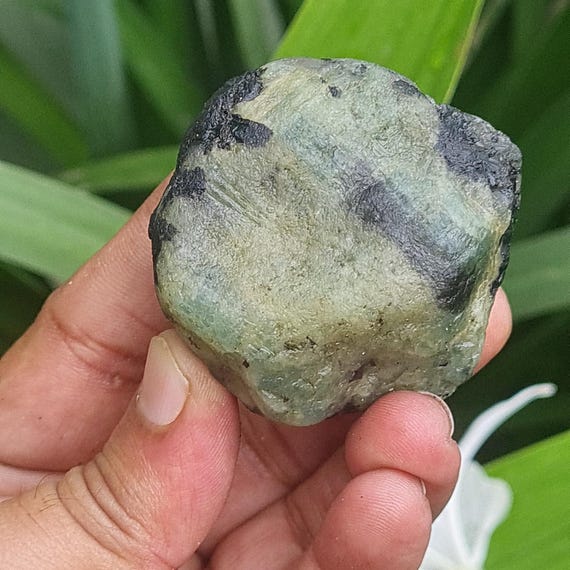 Natural Raw Emerald: Vibrant Green Unheated Gemstone Natural Raw Emerald: Vibrant Green Unheated Gemstone