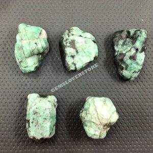 Raw Emerald Specimen, Natural Green Crystal (40-50 MM)