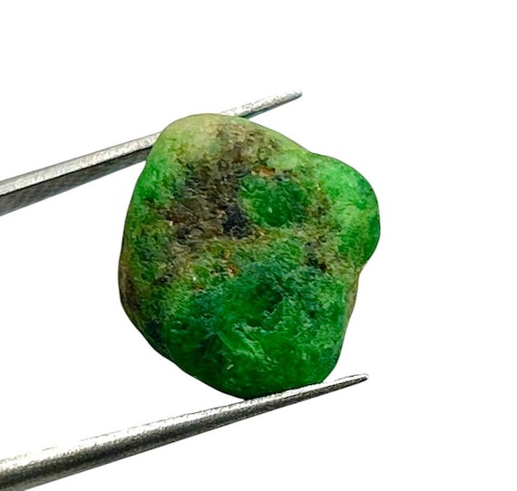 Zambian Emerald Crystal: Raw Rough Gemstone, May Birthstone (14.45 Carat) Zambian Emerald Crystal: Raw Rough Gemstone, May Birthstone (14.45 Carat)