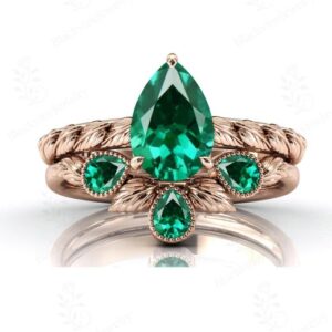 14k Gold Emerald Engagement Ring Set Vintage Leaf Design Bridal Ring Set Art Deco Pear Cut Emerald Wedding Ring Set Unique 2 Piece Ring Set