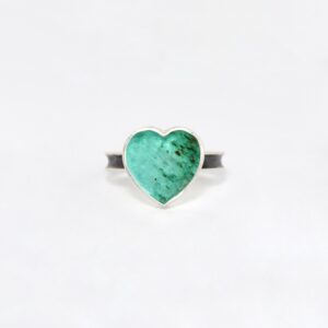 Alternative Emerald Engagement Ring Green Heart Slice Sterling Silver Bezel Oxidized Band Romantic May Birthstone Brazil Her - Meteoric Love Alternative Emerald Engagement Ring Green Heart Slice Sterling Silver Bezel Oxidized Band Romantic May Birthstone Brazil Her - Meteoric Love