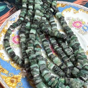 Emerald  Handcut Rustic Green square heishi  Rondelle spacer  Beads / Natural Green  Gemstone Beads/ 5mm approx