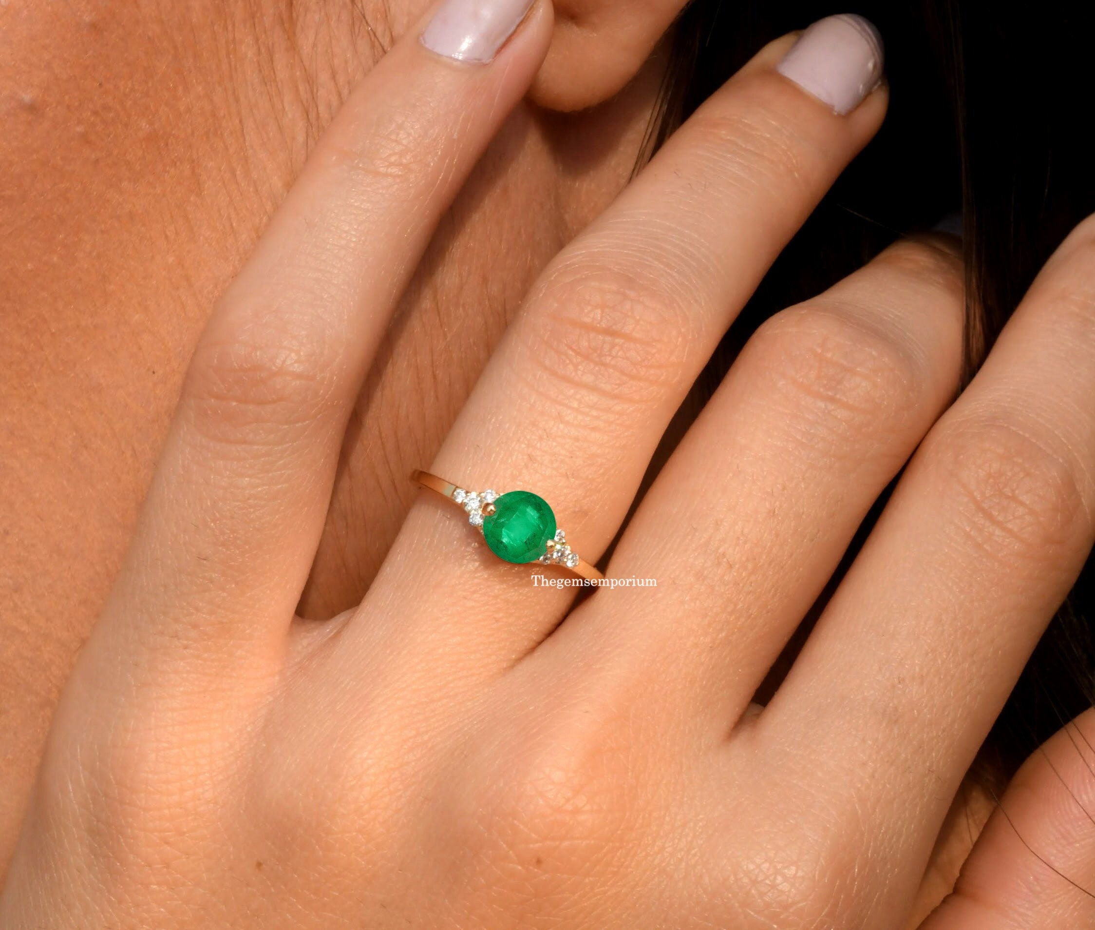 Vintage Round Emerald Engagement Ring,art Deco Diamond Accent Wedding Band,may Birthstone Jewelry,dainty Green Gemstone Ring,proposal Gift