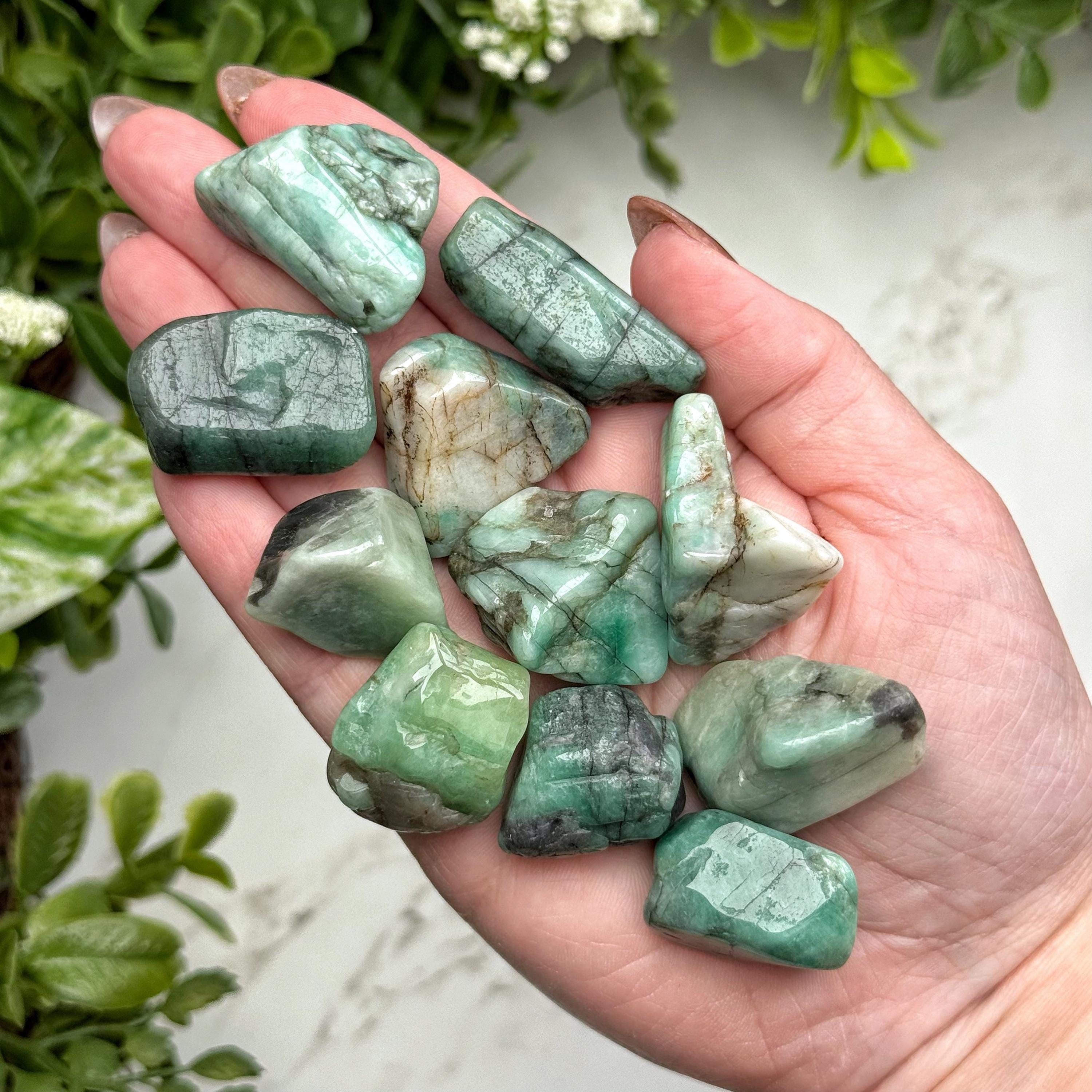 Emerald Tumble | S, M, L | - No. 440 (polished Green Crystal Pocket Stone, Heart Chakra, Healing Stone, Love)