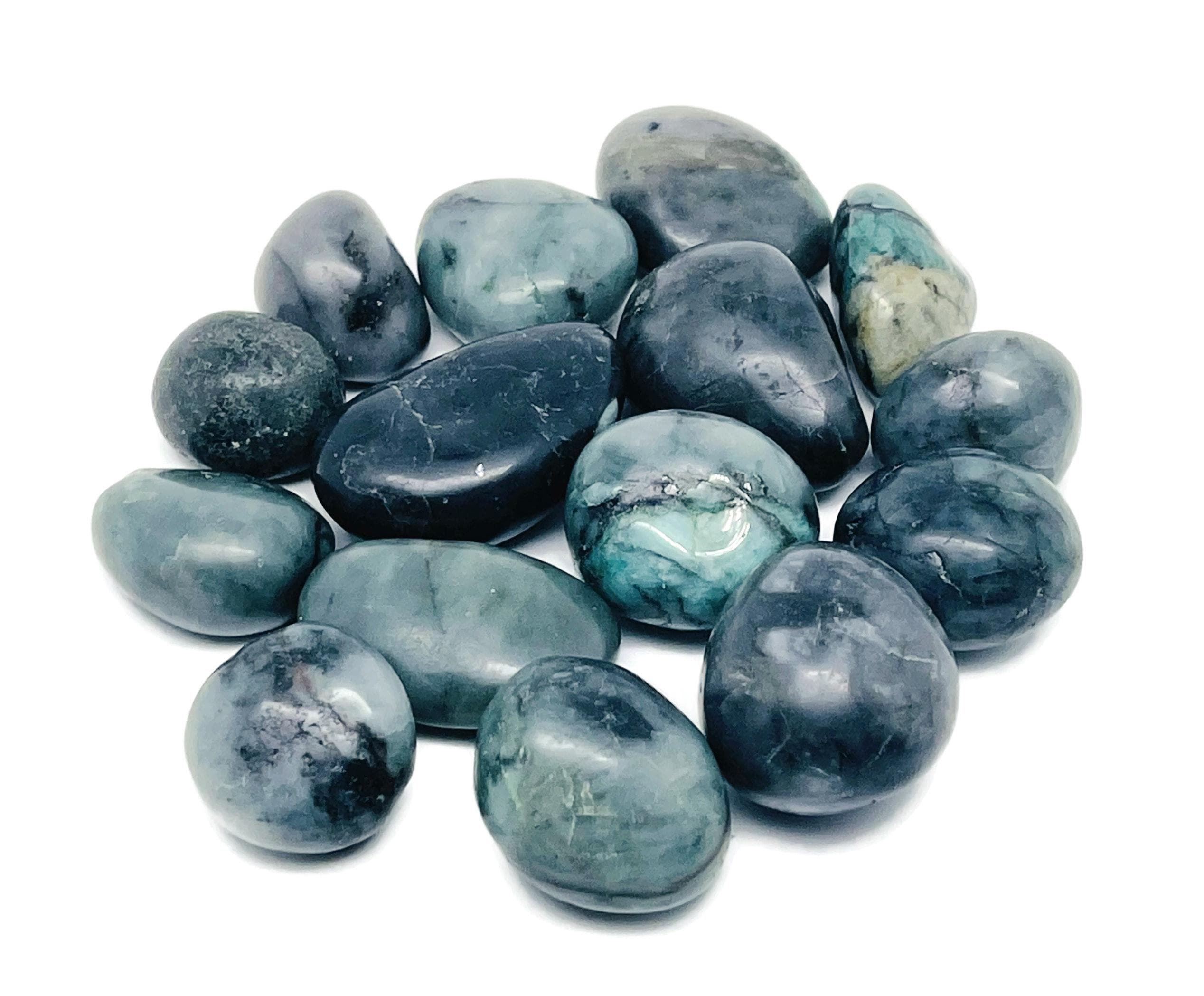 Emerald Tumbled Stone - Gemstone Emerald - Heart Chakra Crystal - Natural Emerald - Wholesale Bulk - Tu1280