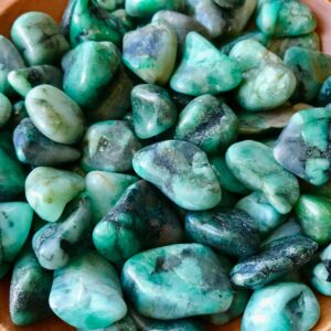Emerald Tumbled Stone , Green Crystal Gemstone
