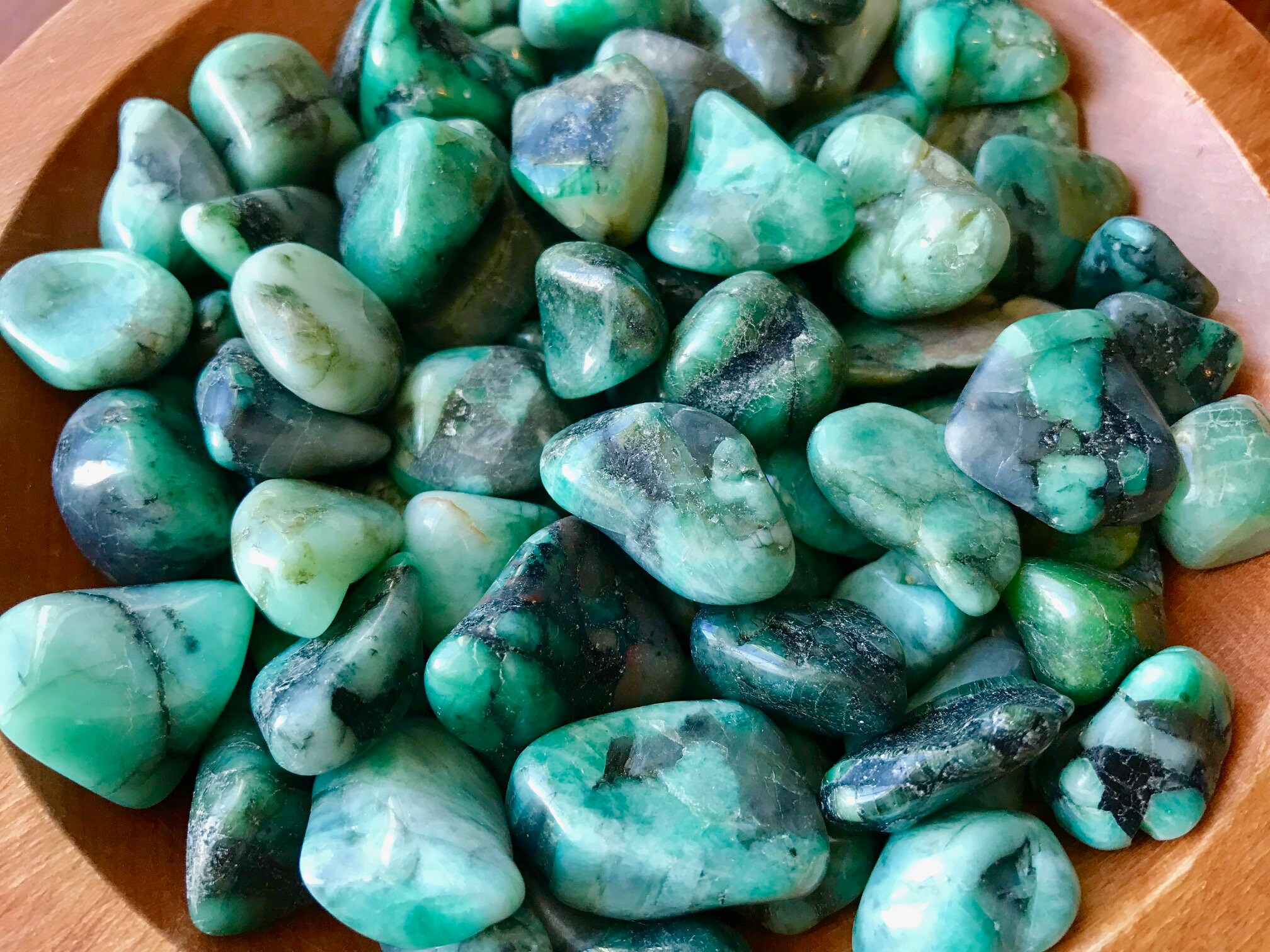 Emerald Tumbled Stone , Green Crystal Gemstone