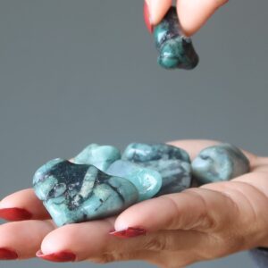 Emerald Tumbled Stones Crystal Of Royal High-class Souls