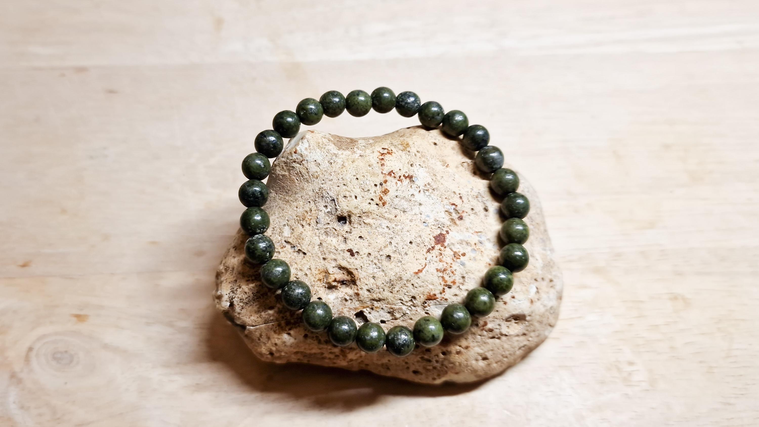 Epidote Bracelet. Libra Elastic Stretch Crystal Reiki Jewelry Uk.