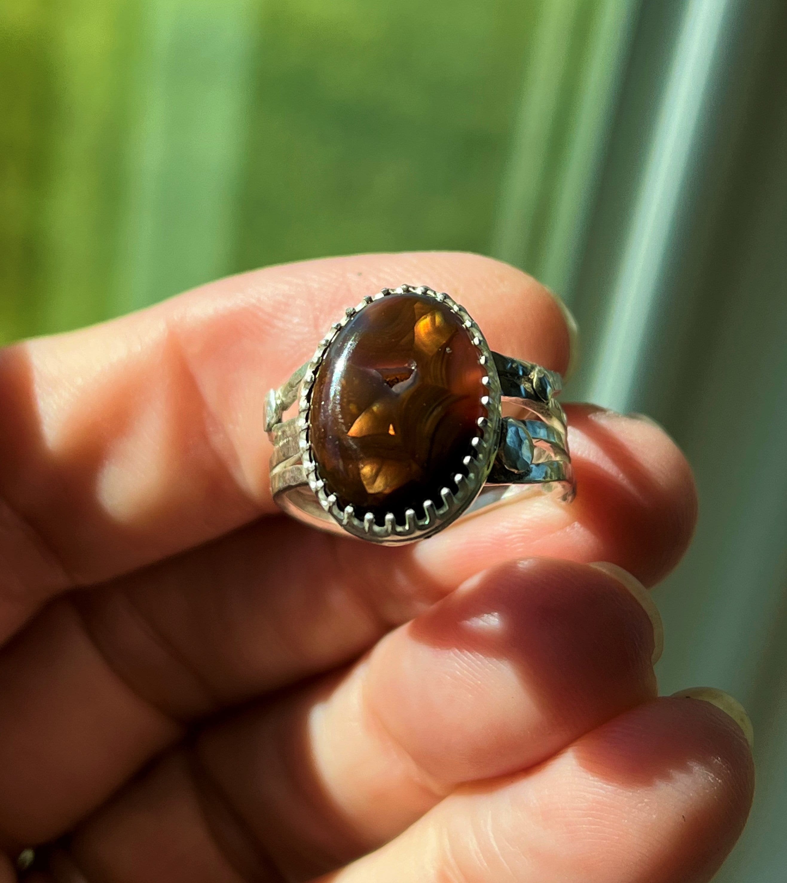 Mexican Fire Agate Ring: Sterling Silver Wave Band, Size 7.5