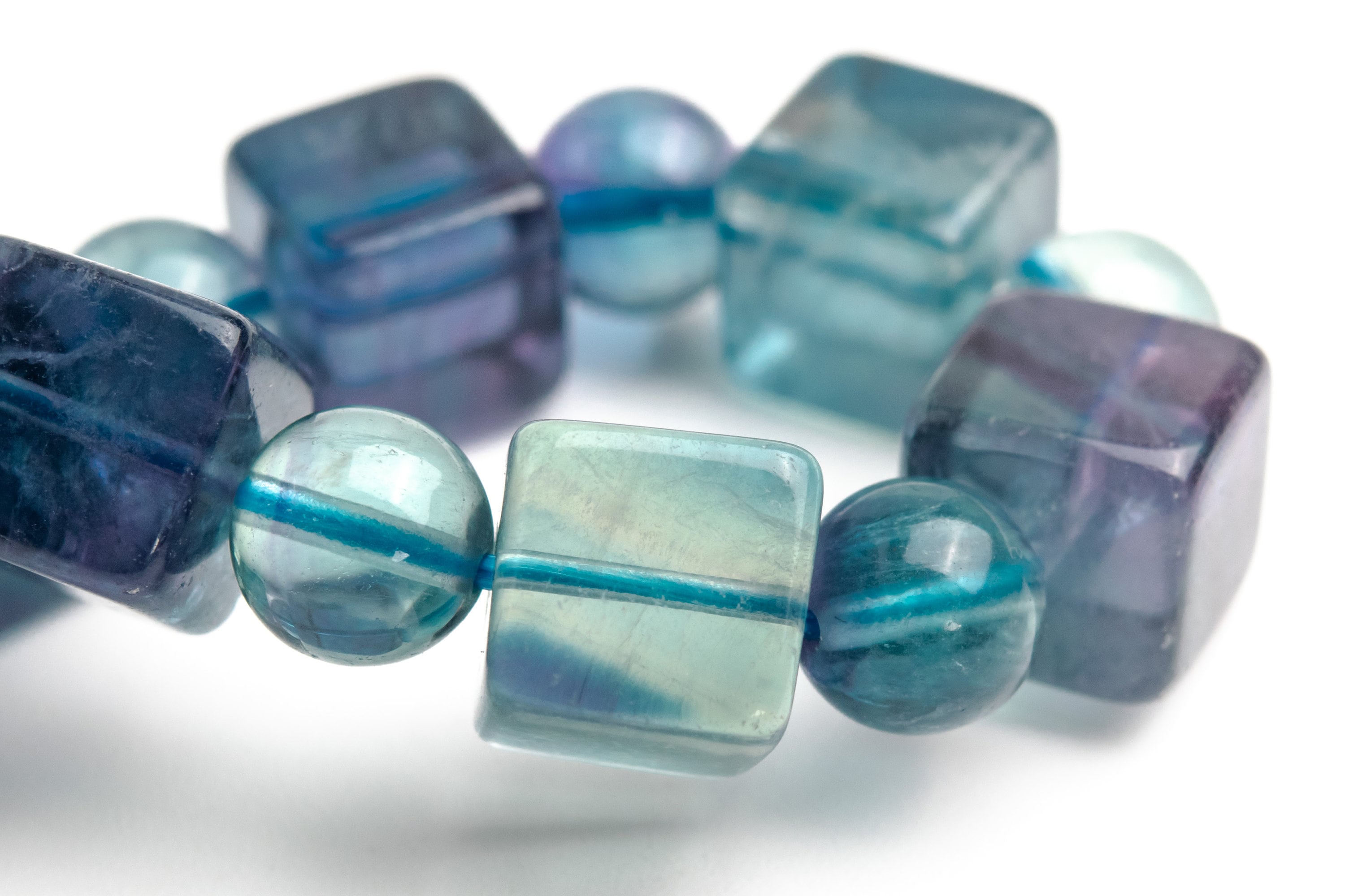 10mm Fluorite Beads Blue Purple Bracelet Grade Aaa Genuine Natural Beveled Edge Faceted Cube Gemstone 7" (121742h-1596) 10mm Fluorite Beads Blue Purple Bracelet Grade Aaa Genuine Natural Beveled Edge Faceted Cube Gemstone 7" (121742h-1596)