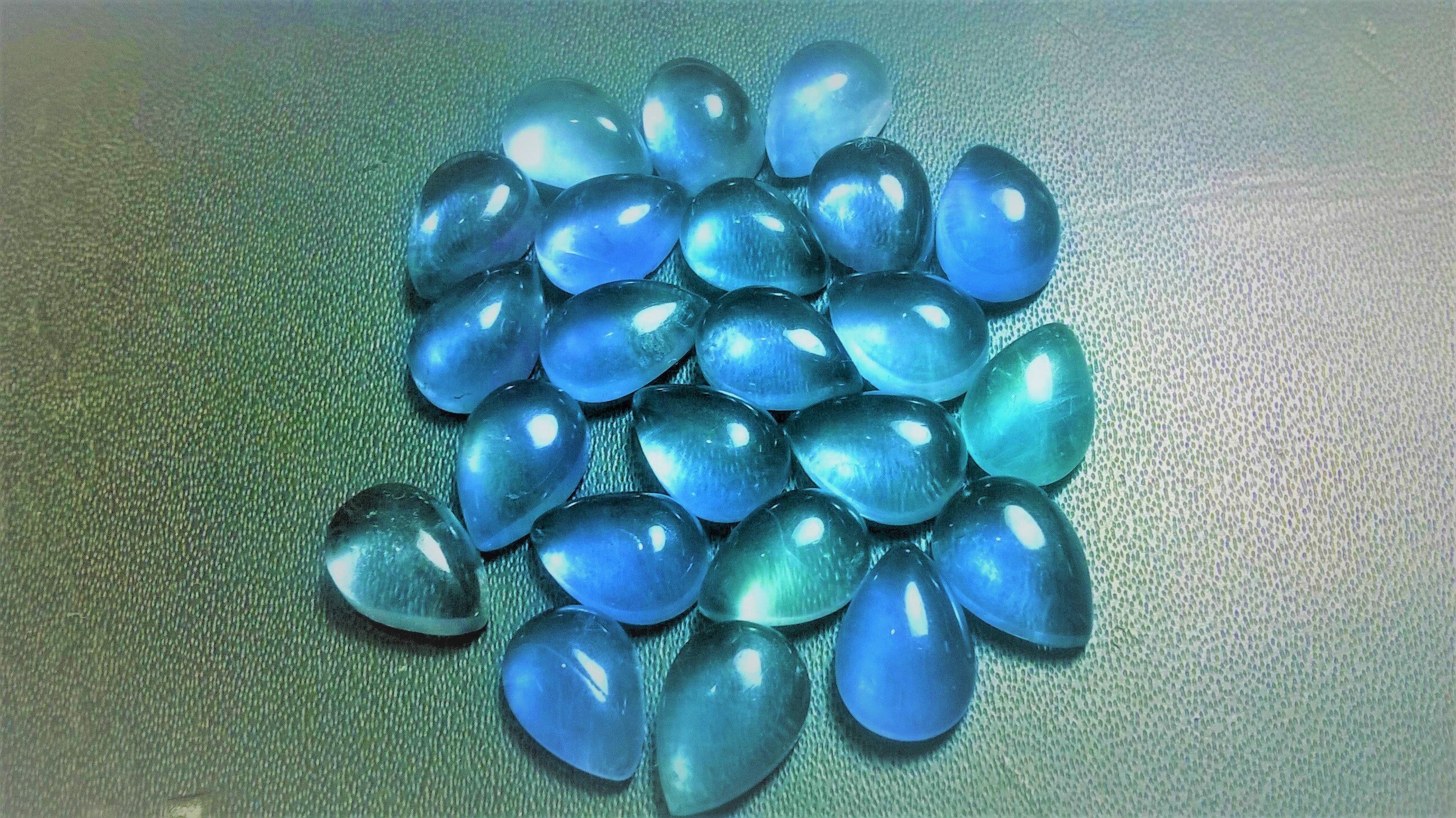 Aaa Flourite Pear Cabochon: Natural Blue-green Gemstone (3x5 To 18x25 Mm)