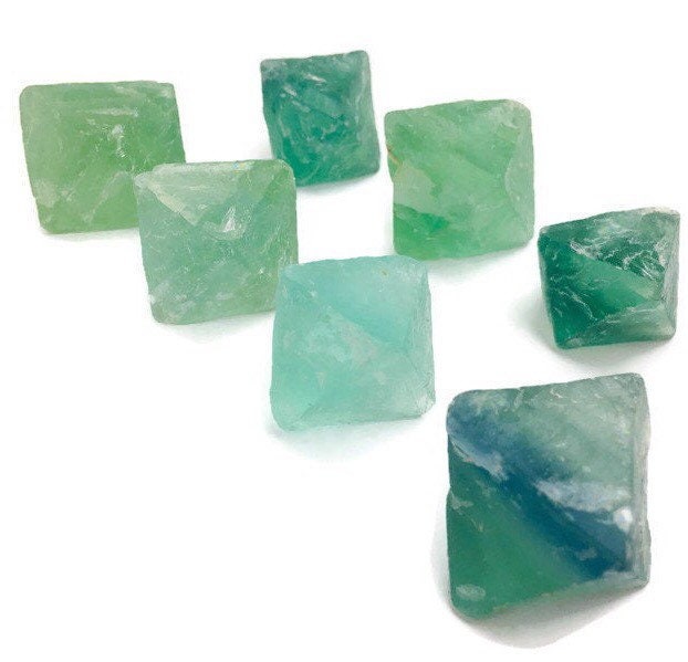 Raw Green Fluorite Octahedron Crystal: Large Light Green Fluorite Stone Rough Gemstone (25-30mm)