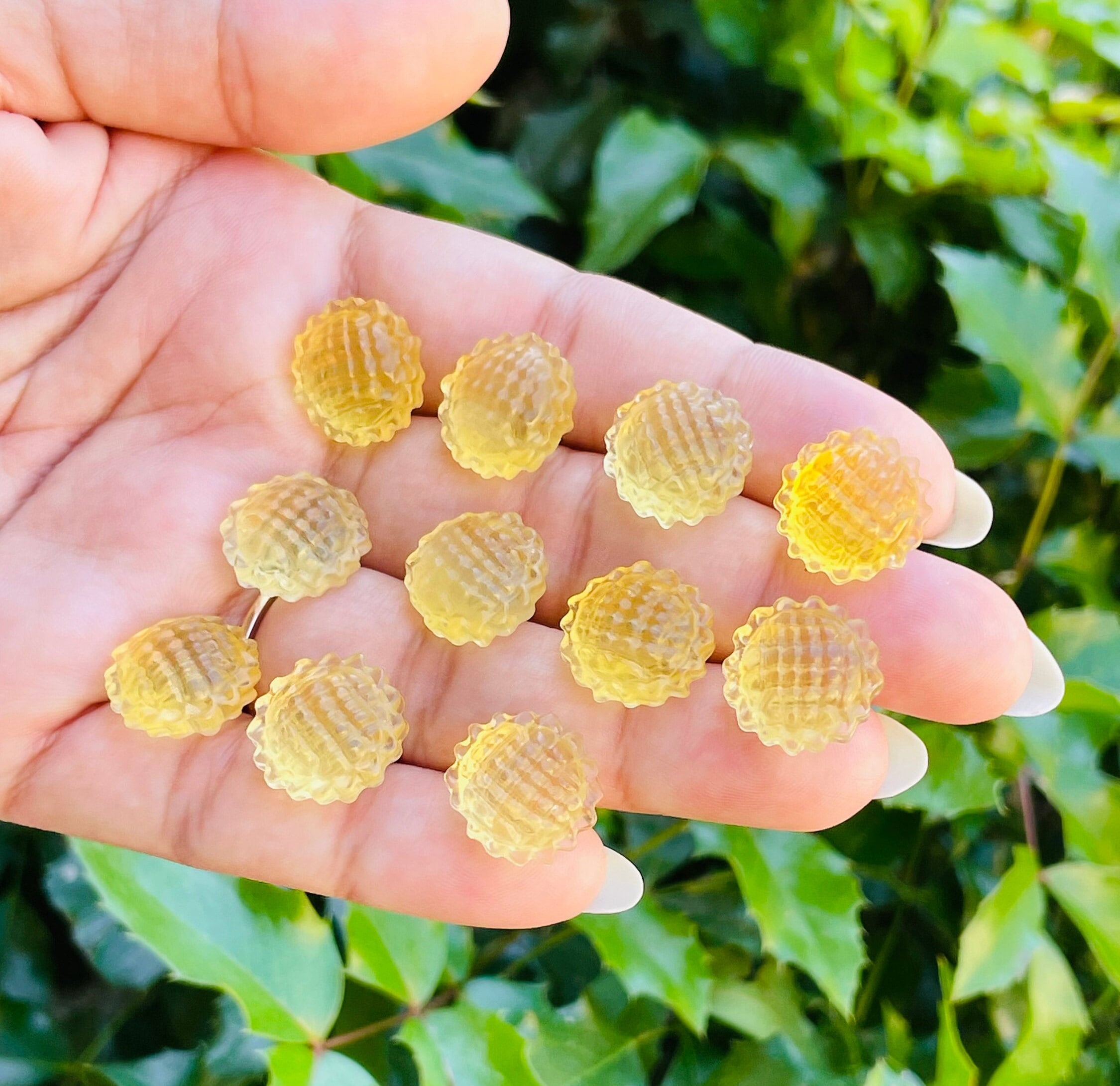 Yellow Fluorite Crystal Sunflower: Carved Gemstone (14-16 Mm) Yellow Fluorite Crystal Sunflower: Carved Gemstone (14-16 Mm)