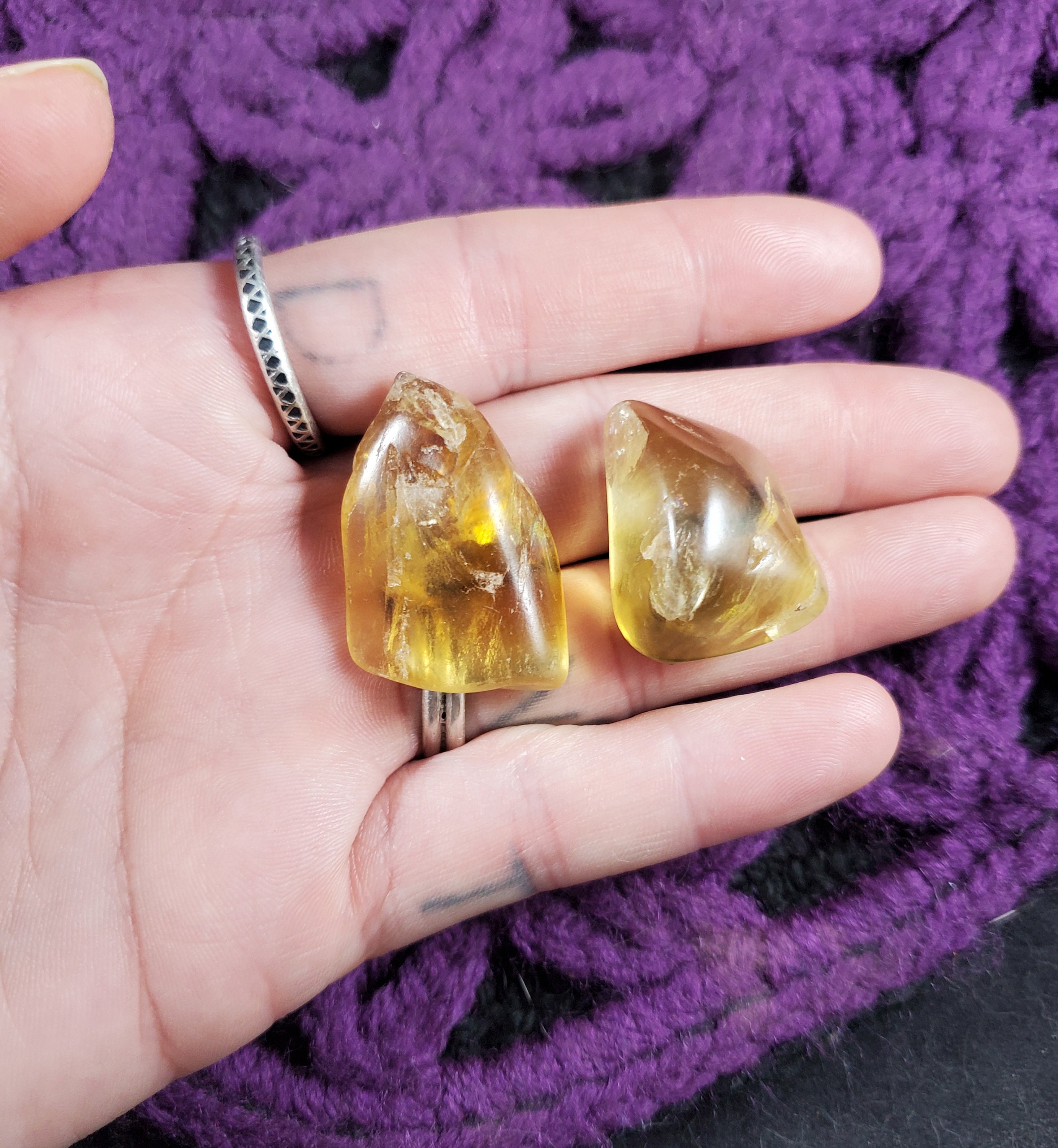 2 Yellow Fluorite Tumbled Stones Rare Crystals Uv Reactive Fluorite Inner Mongolia