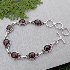 Handmade Oval Garnet Bracelet: 925 Sterling Silver Adjustable Chain Handmade Oval Garnet Bracelet: 925 Sterling Silver Adjustable Chain