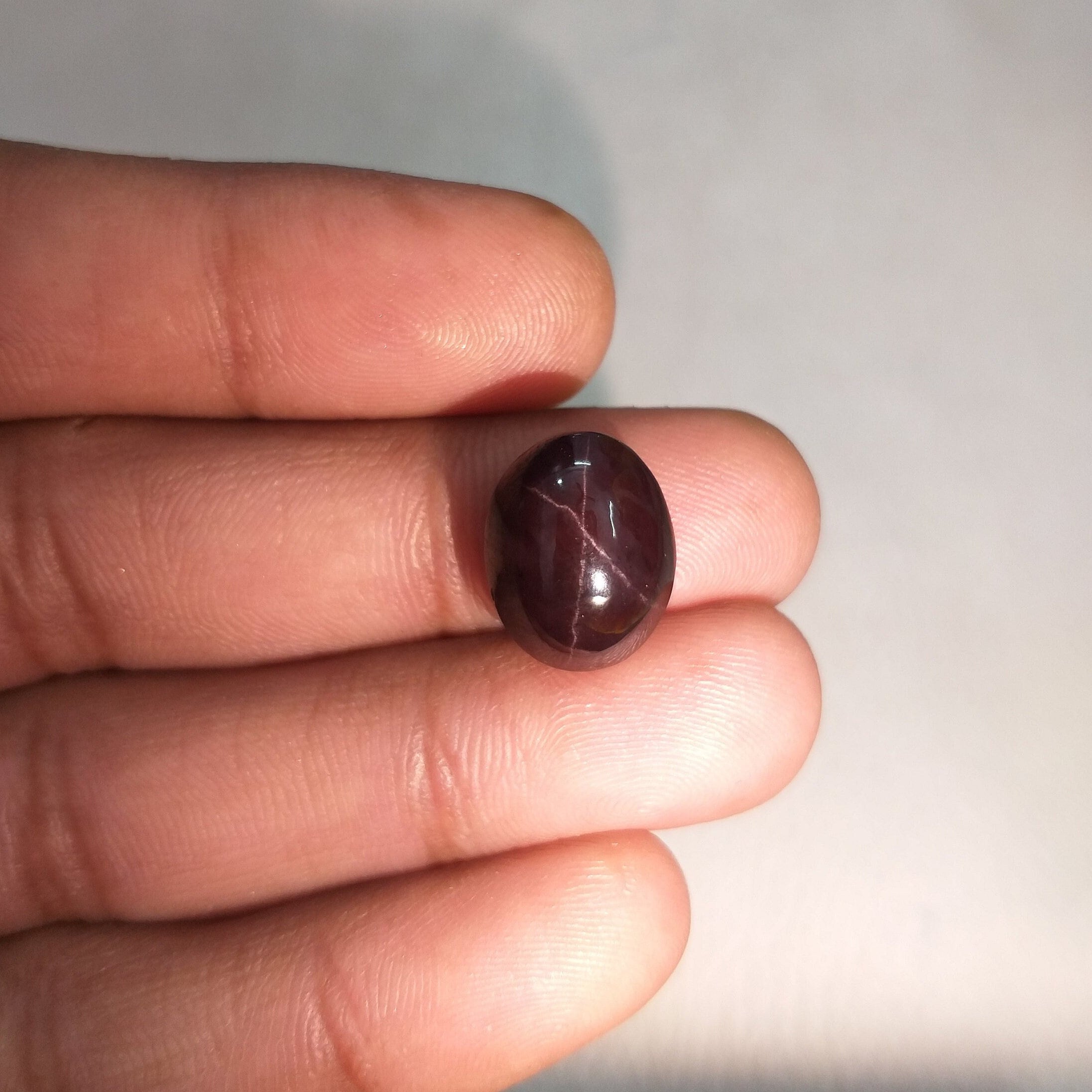 15x12x8 Mm Star Garnet Stone Cabochon Gemstone Oval Shape 16.5 Carat