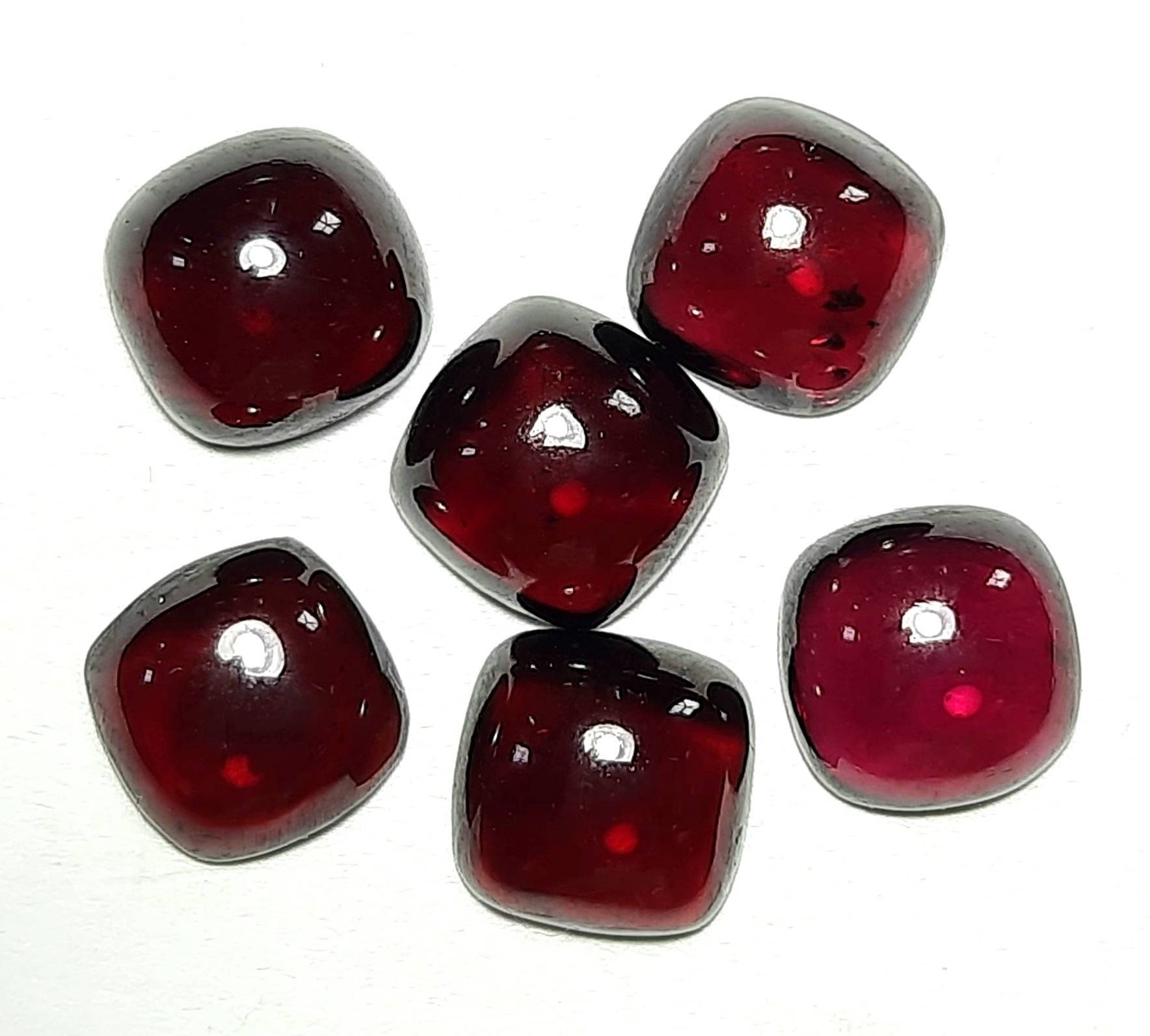 Natural Garnet Cushion Cabochon Gemstone,sizes 4x4 To 20x20 Mm For Jewelry,ring,earing,bracelets,pendent,cabochon,meditation,chakra Healing. Natural Garnet Cushion Cabochon Gemstone,sizes 4x4 To 20x20 Mm For Jewelry,ring,earing,bracelets,pendent,cabochon,meditation,chakra Healing.