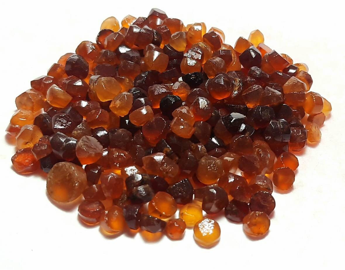 Natural Hessonite Garnet Rough Stone: Unpolished Round Specimens For Jewelry Chakra Healing Cabochon Meditation Decor Carving Crafts Reiki