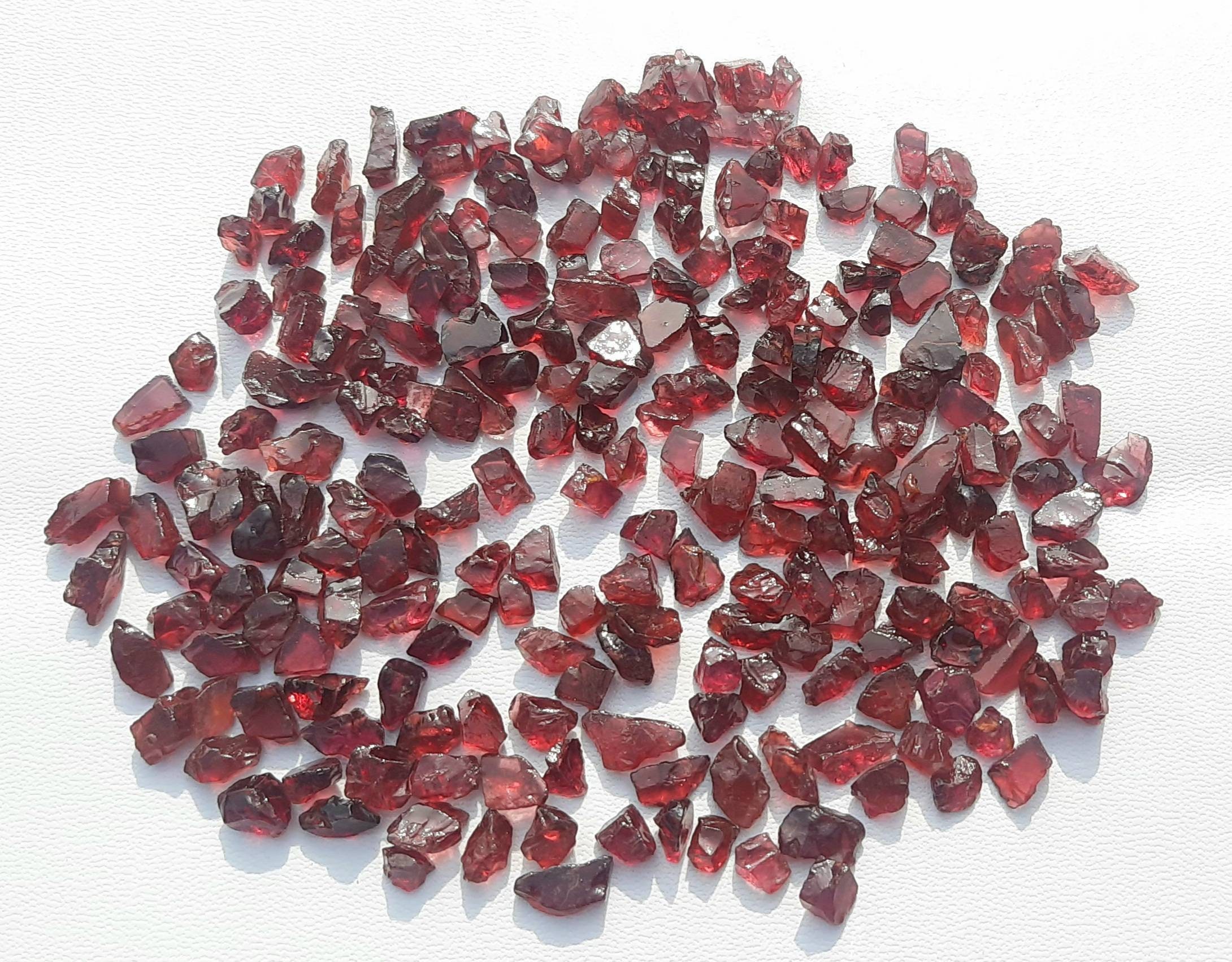 Natural Pink Garnet Unpolished Rough Gemstone,garnet Raw,slabs,rock,slice,jewelry,reiki Healing,beads,art,energy Work,decor,cabochon,faceted Natural Pink Garnet Unpolished Rough Gemstone,garnet Raw,slabs,rock,slice,jewelry,reiki Healing,beads,art,energy Work,decor,cabochon,faceted