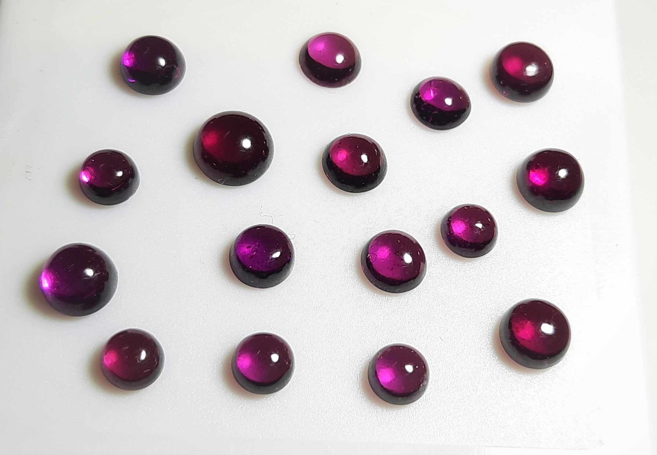 Natural Rhodolite Garnet Round Cabochon Gemstone: Ring,earing,pendent,bracelets Jewelry,necklace,craft,healing,birthstone,gift,love,purity