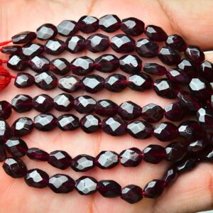 12.5 Inches Strand Natural Garnet Nugget Beads 5x7mm to 6x8mm Faceted Nugget Gemstone Beads Superb Garnet Beads Strand Jewelry Making No5313