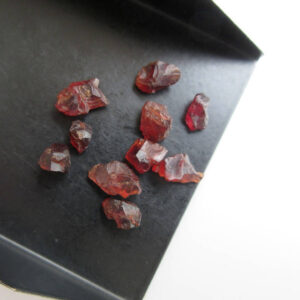 25 Pieces Raw Rough Loose Natural Small Garnet Gemstones, 5mm to 9mm Small Garnet Loose Gem Stone, BB479