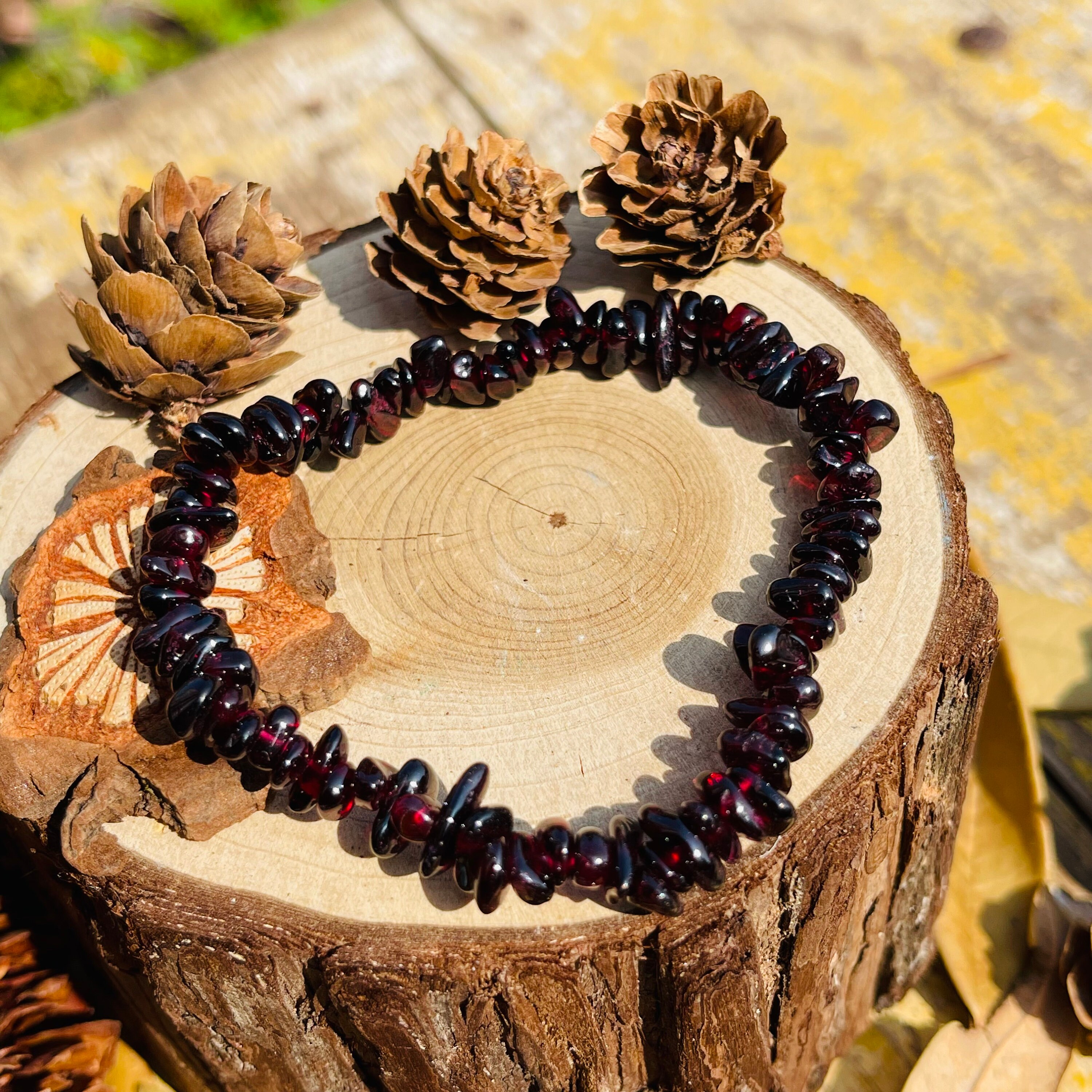 Natural Rhodolite Garnet Chip Bracelet,healing Braclet,stretchy Chip Beads Bracelet,chip Stretchy String Bracelet.7.5 Inches Bracelet.