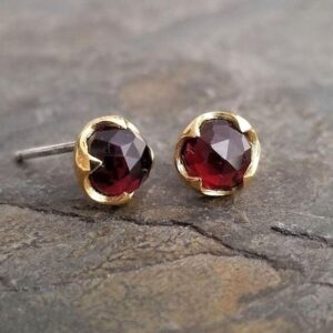 Garnet rose cut cabochon earrings in a gold or silver thorn setting, January birthstone, 6 mm red faceted genuine gemstone
