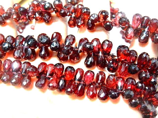 Aaa Mozambique Garnet Beads: Faceted Briolette Teardrops, 8 Inch Strand