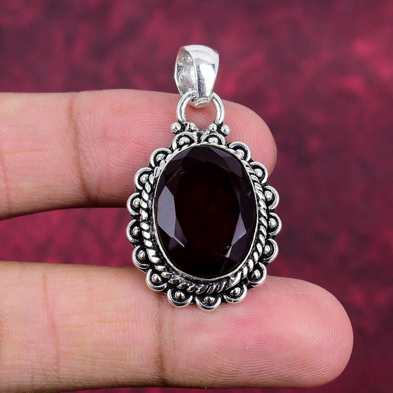 Red Garnet Pendant 925 Sterling Silver Pendant Jewelry Excellent Red Garnet Gemstone Pendant Handmade Designer Pendant Antique Jewelry Gift