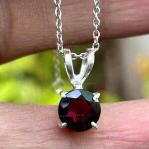 Round Cut Natural Garnet Pendant: 925 Sterling Silver Solitaire