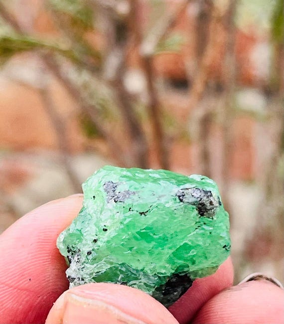 Aaa+ Raw Tsavorite Garnet Crystal _ Natural Tsavorite Grenet Roghf Gemstone Natural Raw Tsavorite Garnet Crystal For Healing 55crt