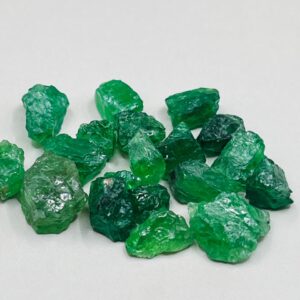 Raw TSAVORITE GARNET Crystal _ Natural Tsavorite Grenet Roghf Gemstone Natural Raw Tsavorite Garnet Crystal For Healing