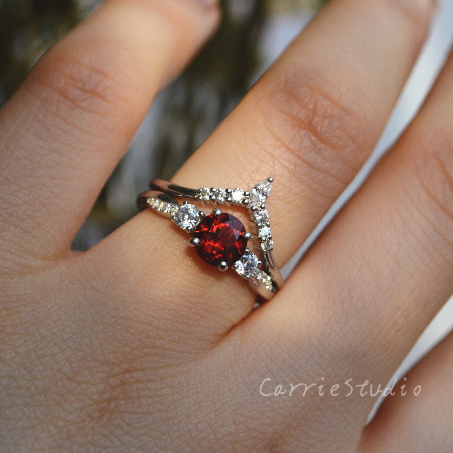 3 Stone Style Garnet Ring Set/natural Garnet Engagement Ring/ Twist Band Ring Red Garnet Ring