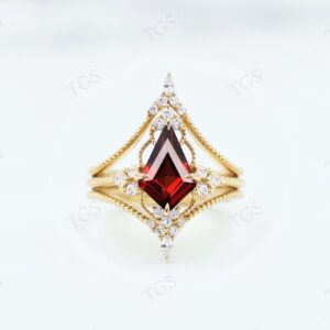 Red Garnet Kite Engagement Ring Set For Her 925 Silver Garnet Statement Ring Set Kite Cut Garnet Gemstone Wedding Ring Set Gift For Women