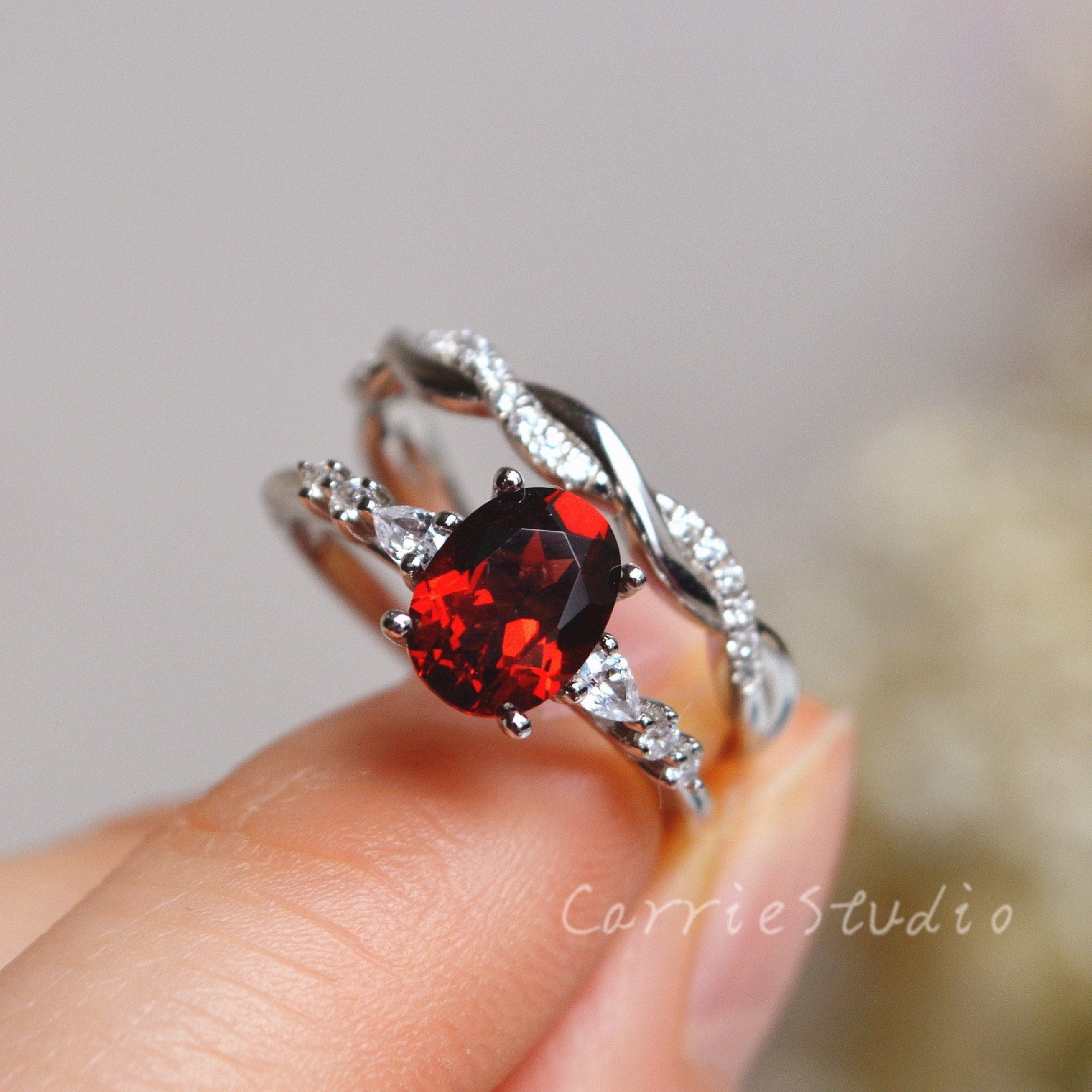 Vintage Red Garnet Ring Set/silver Oval Garnet Engagement Ring /red Gemstone Ring/garnet Jewelry/ Stacking Ring Set /gift For Her