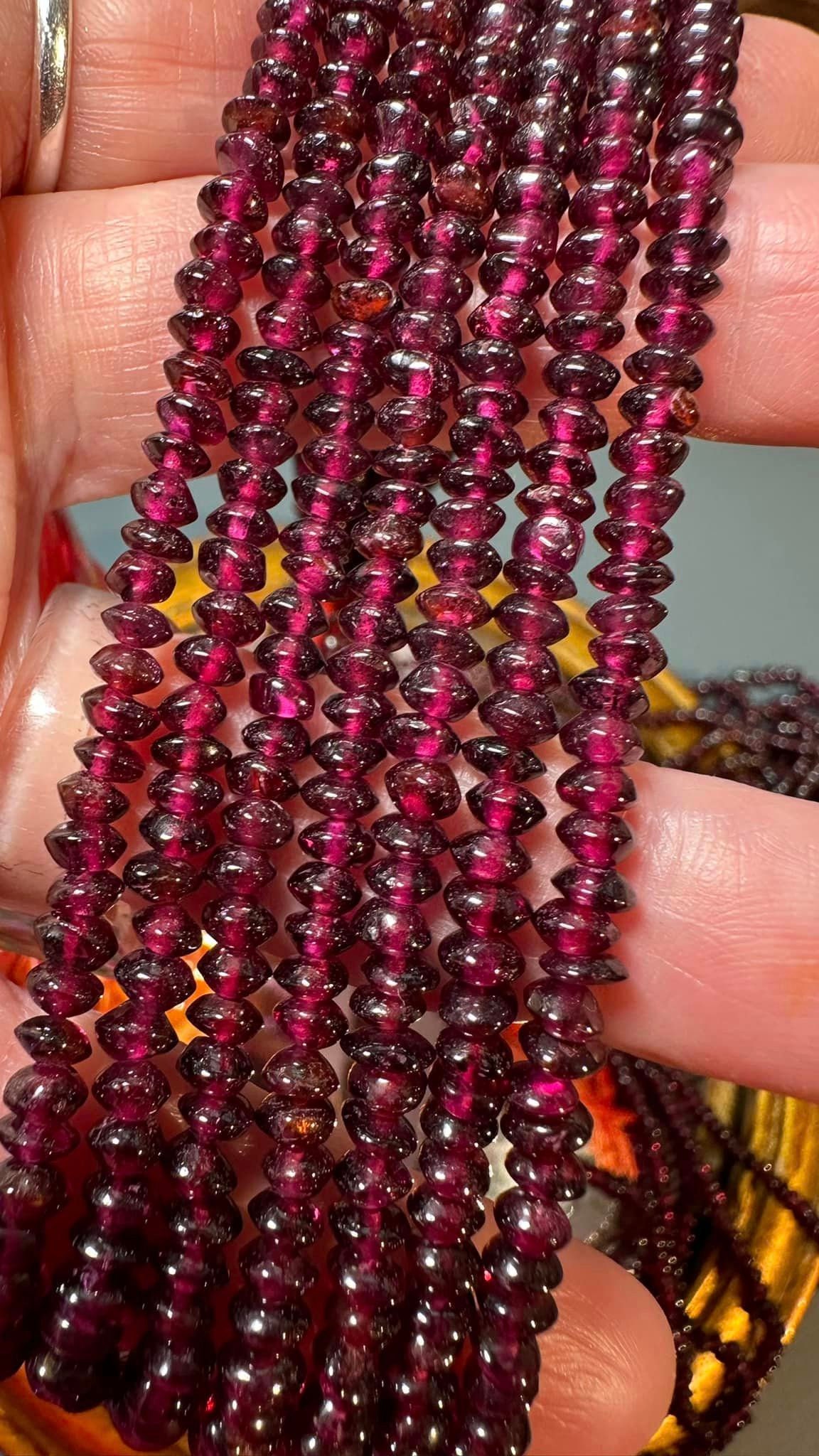 Rustic Garnet Disc Red Rondelles 5mm Approx Handcut Uneven / Rondelle Beads / 36cm Strand - .4mm Hole