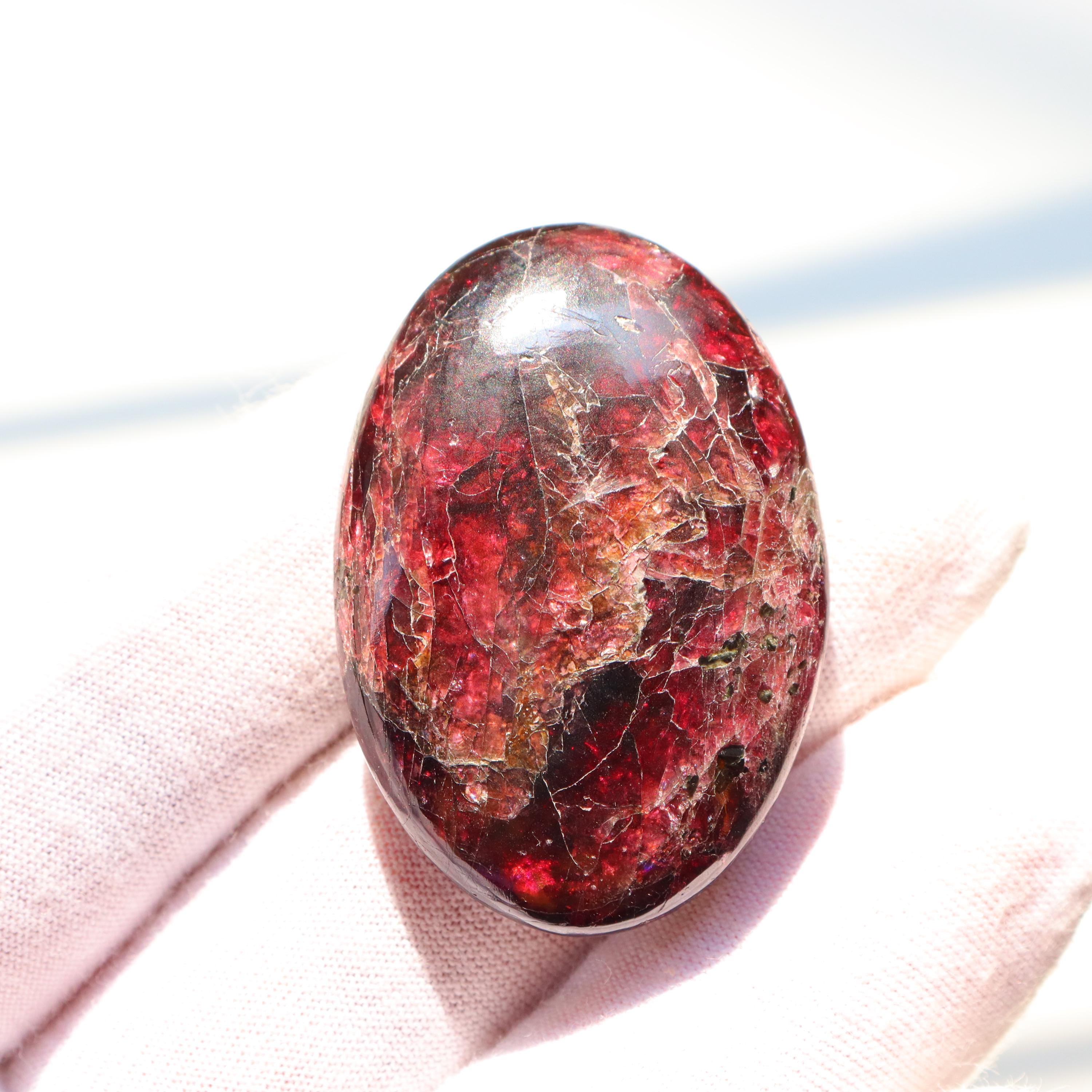 Gemmy Rhodolite Garnet Palm Stone, Flashy Deep Red Garnet Stone, January Birthstone