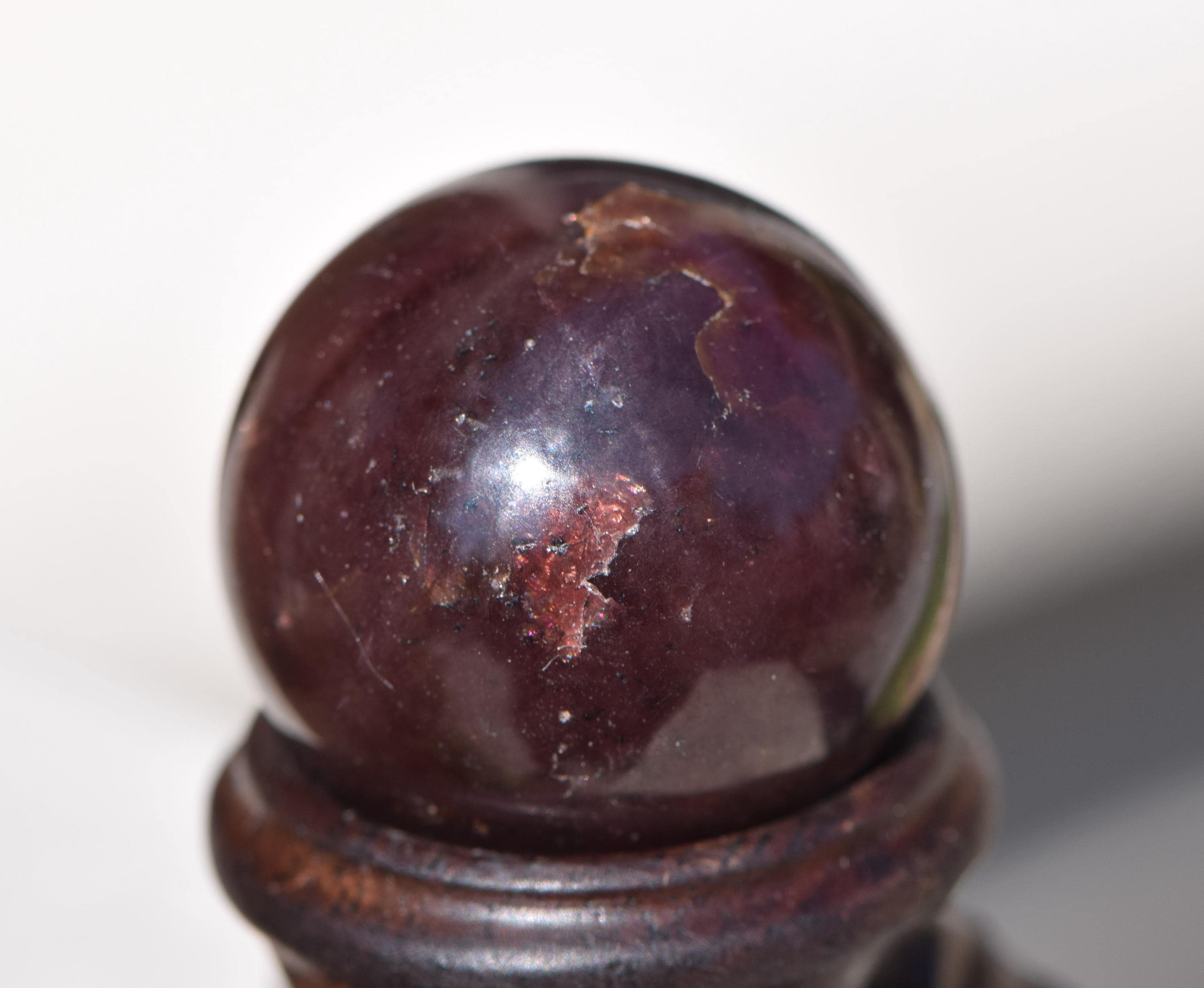 Garnet Sphere Faint Star
