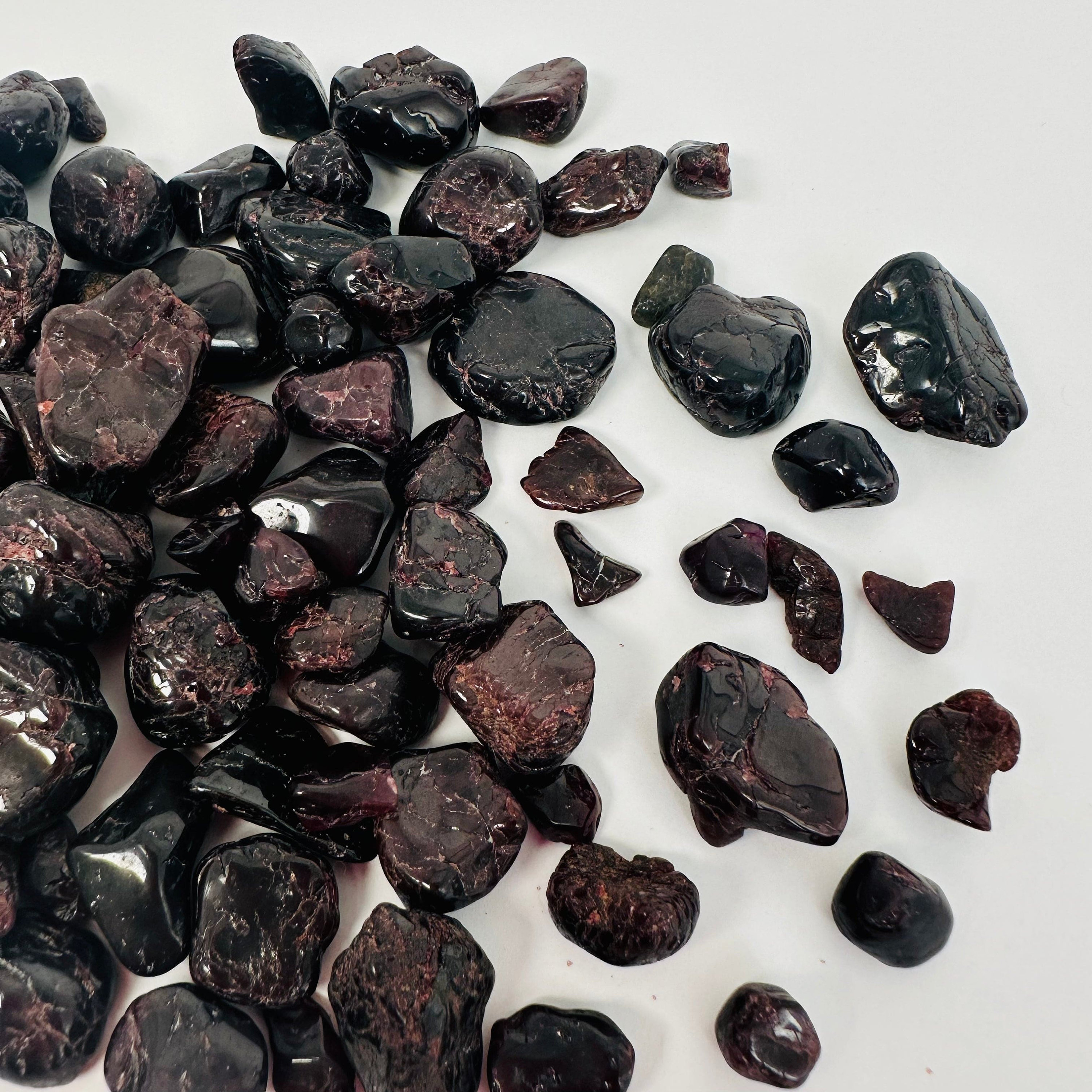 Garnet Crystal Small Tumbled Stones - 1 Pound Bag - Wholesale Crystals Bulk