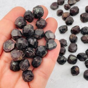 Garnet Crystals 1/2lb Bag Small Tumbled Nuggets - Bulk Wholesale Crystals Garnet Crystals 1/2lb Bag Small Tumbled Nuggets - Bulk Wholesale Crystals