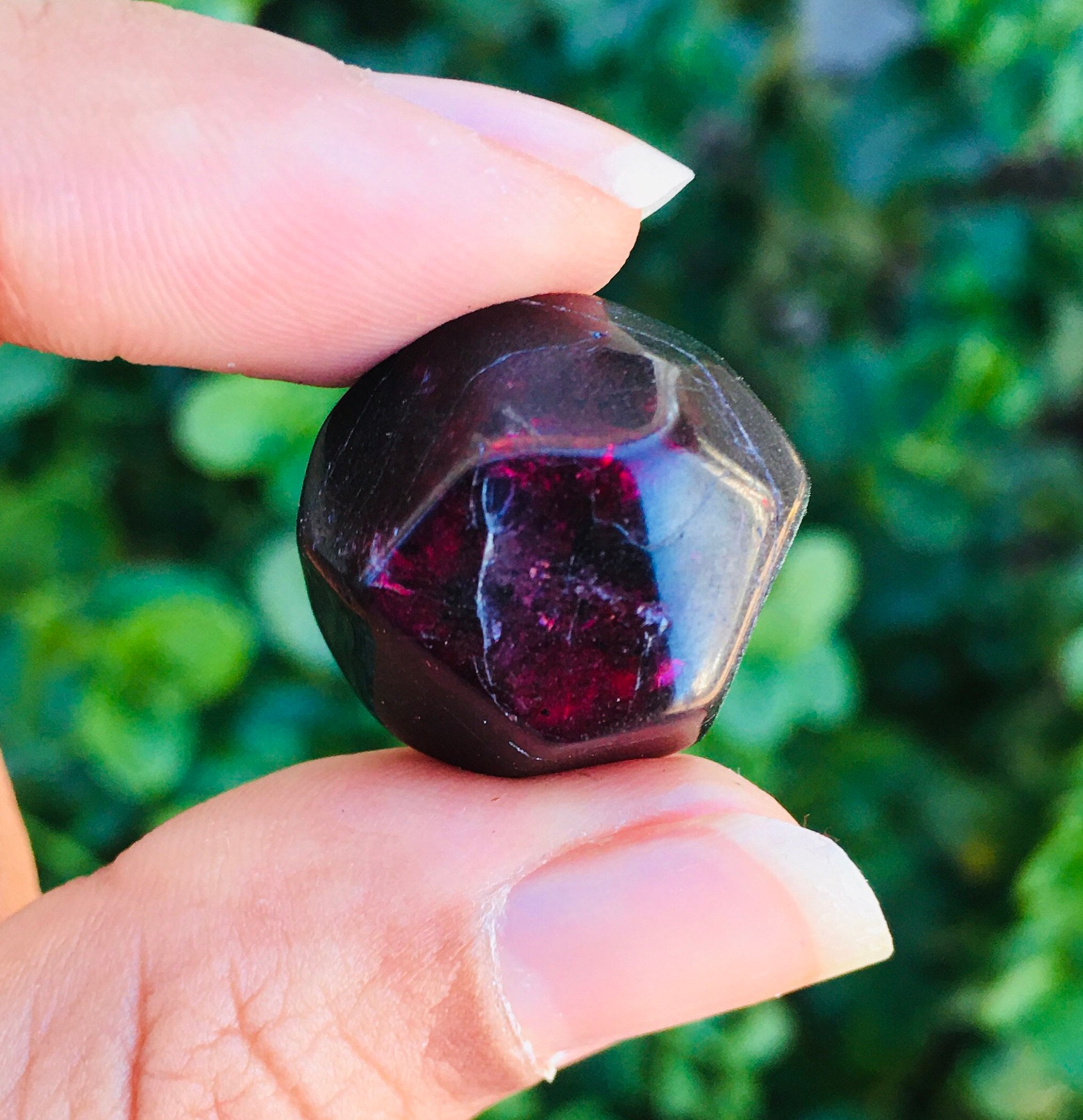 Tumbled Red Garnet Stone: Natural Polished Gemstone Wine Garnet Crystal (15-35mm) Tumbled Red Garnet Stone: Natural Polished Gemstone Wine Garnet Crystal (15-35mm)