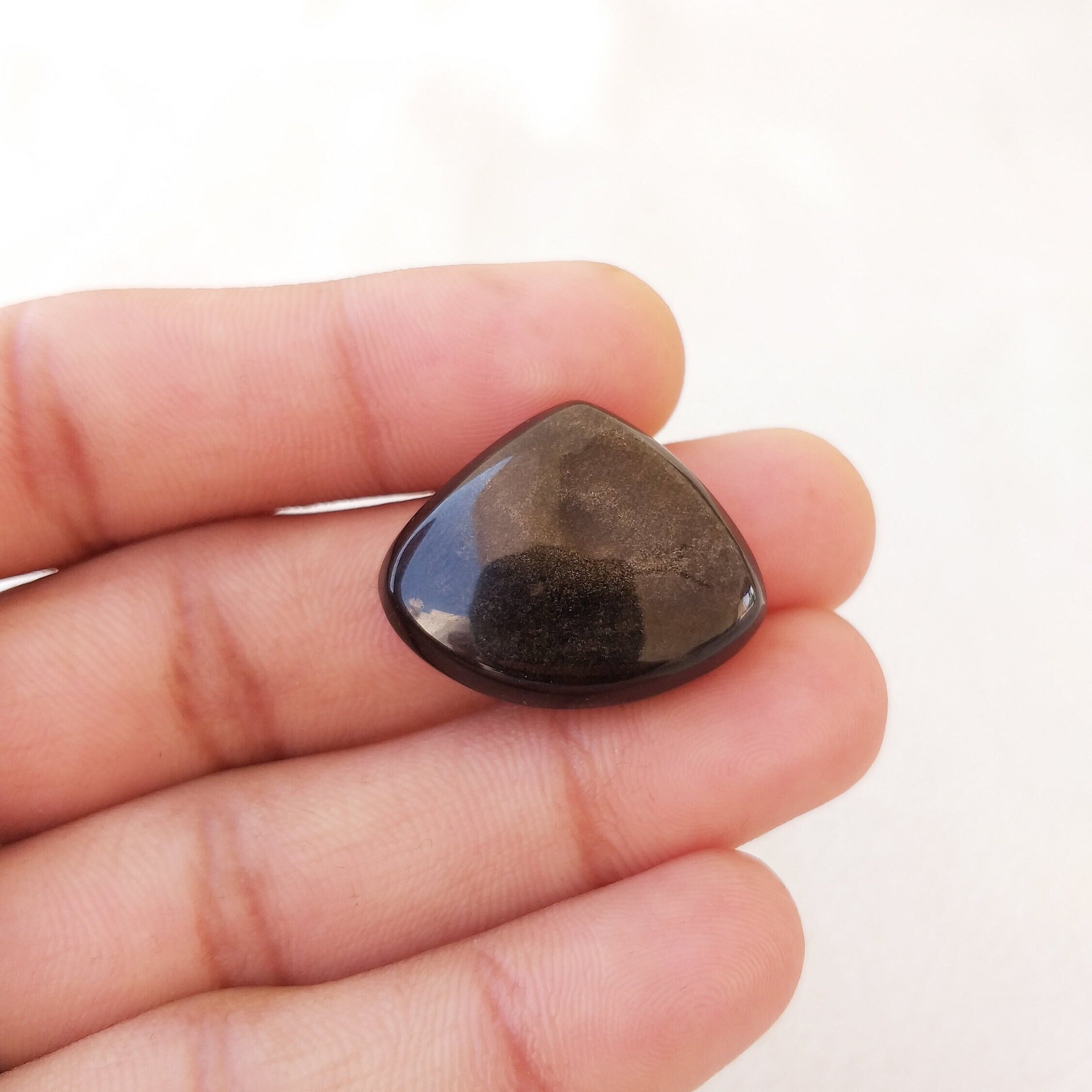 Golden Sheen Obsidian Cabochon: Fancy Gemstone Pendant (27x22x8 Mm, 29.7 Carat