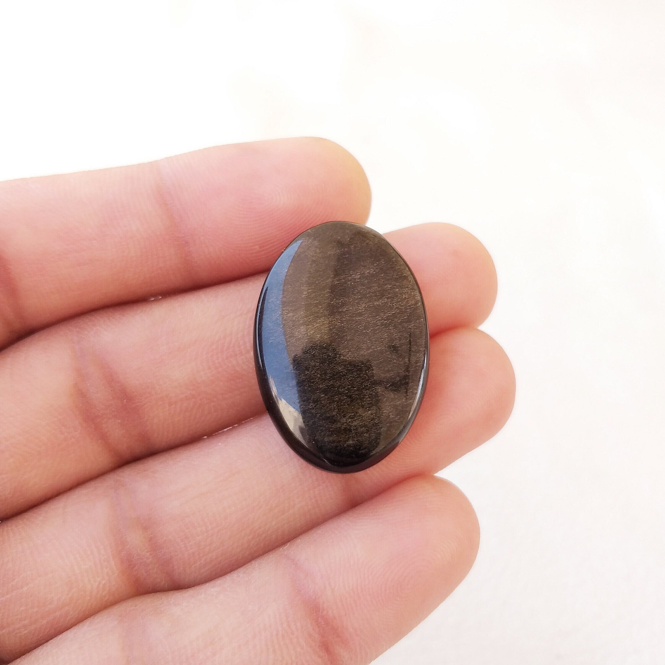 Golden Sheen Obsidian Cabochon: Oval Gemstone Pendant (29x20x6 Mm, 28.2 Carat)