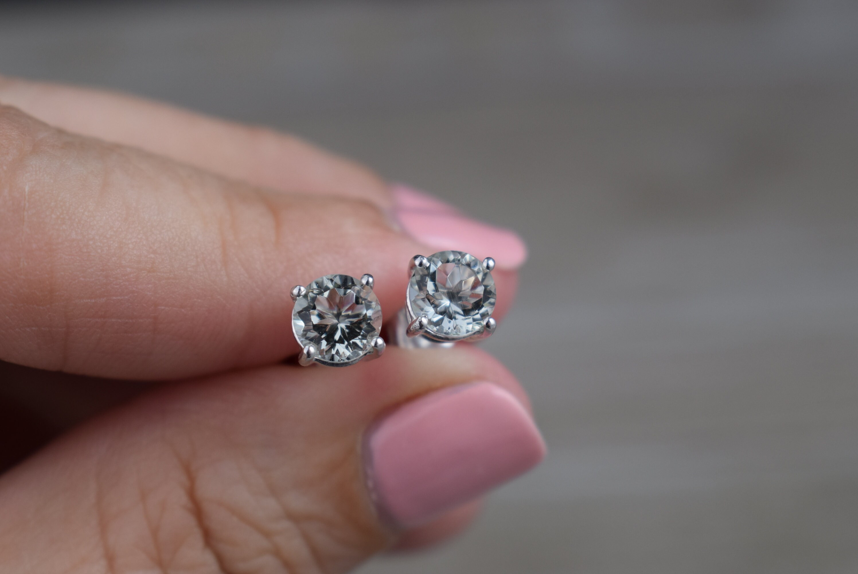 Green Amethyst Stud Earrings (sterling Silver) - Natural Faceted Gemstone - 6 Mm Green Amethyst Stud Earrings (sterling Silver) - Natural Faceted Gemstone - 6 Mm