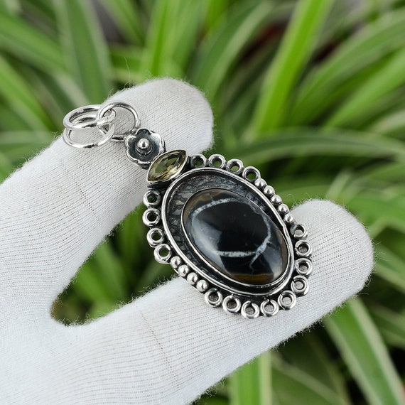 Handmade Sterling Silver Moroccan Mud Crack Fossil & Green Amethyst Pendant