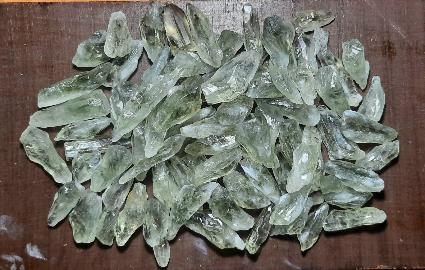 Raw Green Amethyst Quartz: Crystal Specimens, Rough Slices Raw Green Amethyst Quartz: Crystal Specimens, Rough Slices