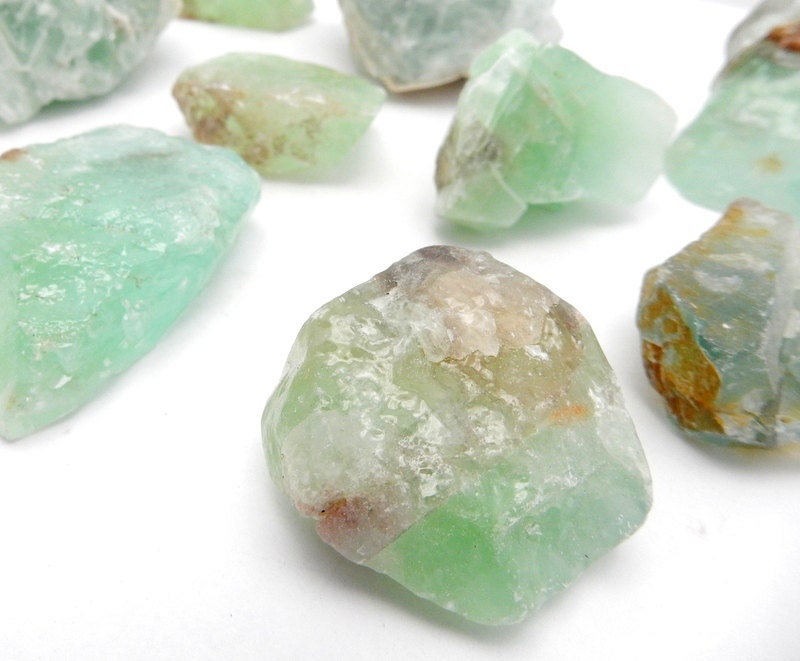 Light Green Calcite Stone Wire Wrapping Chakra Raw Stone (rk200box62-d)