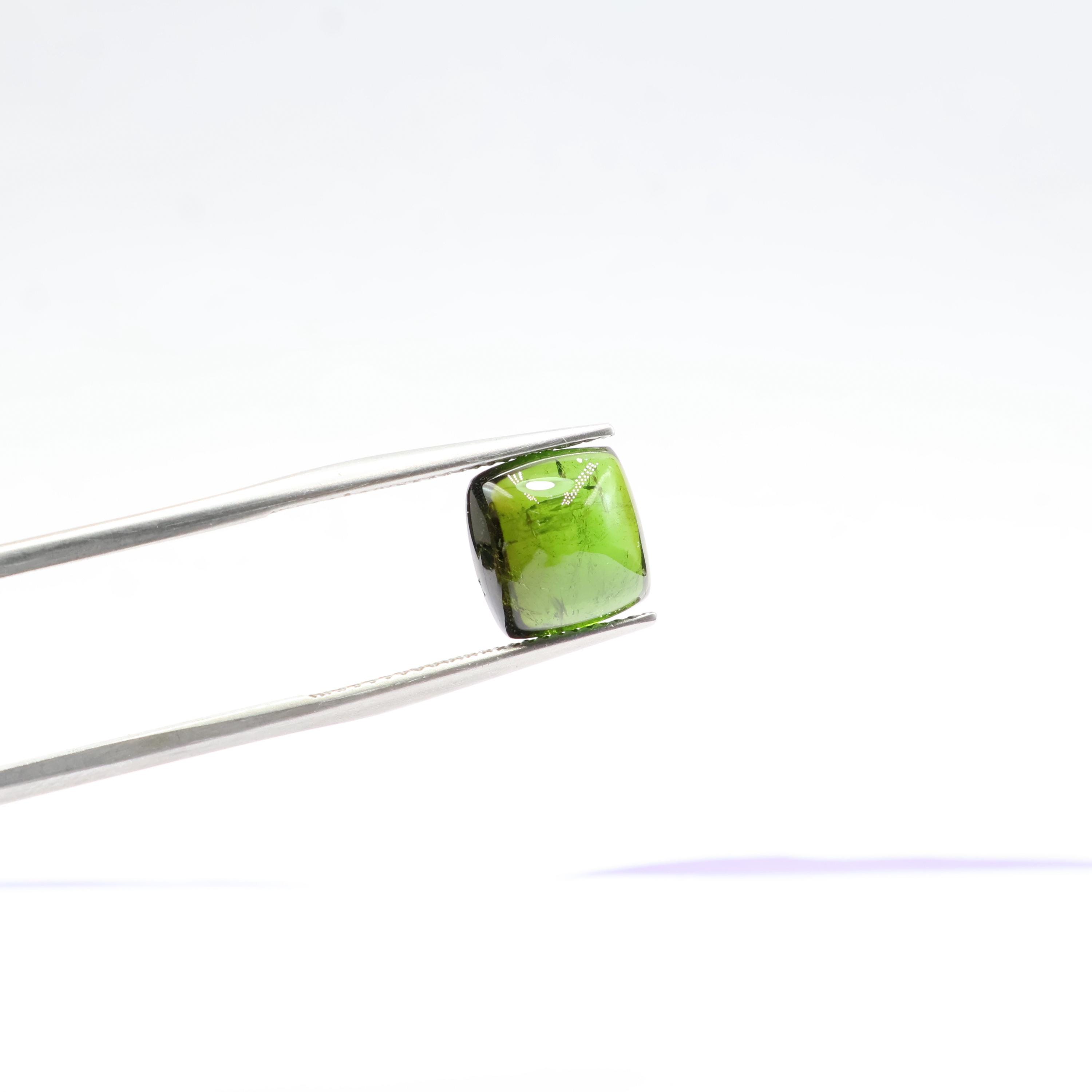 5 Ct Natural Green Tourmaline Cabochon: Square Cut Gemstone